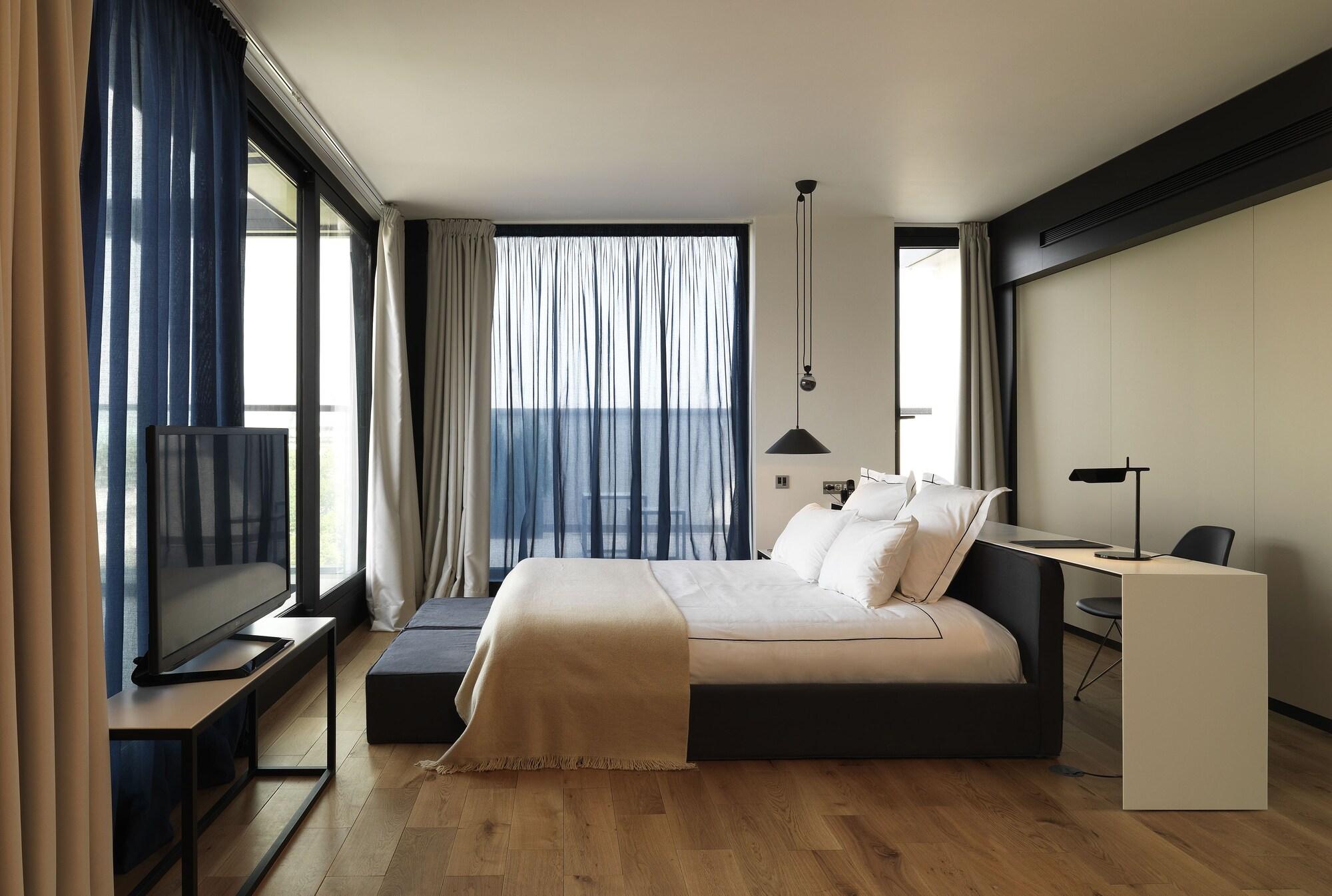 Sense Hotel Sofia, A Member Of Design Hotels Экстерьер фото